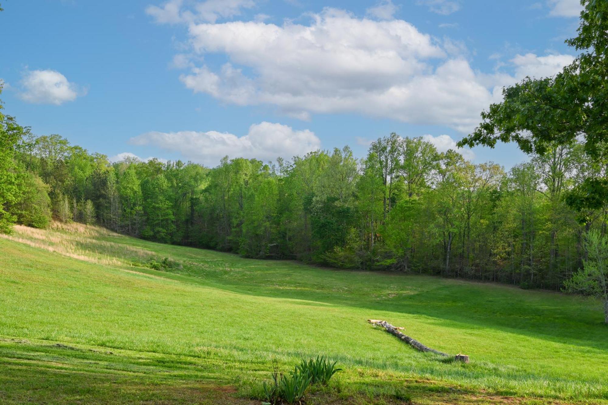 Southern Home And Fishing Lake. Gainesville Luaran gambar